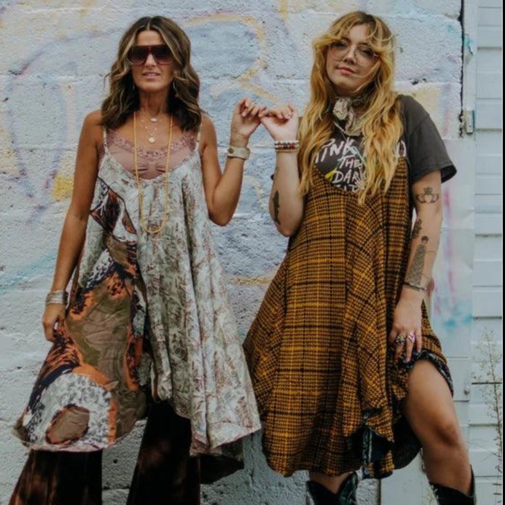 KANTHA BAE SILK Moonchild Mini Dress Reversible Free Size - Picture 3 of 14